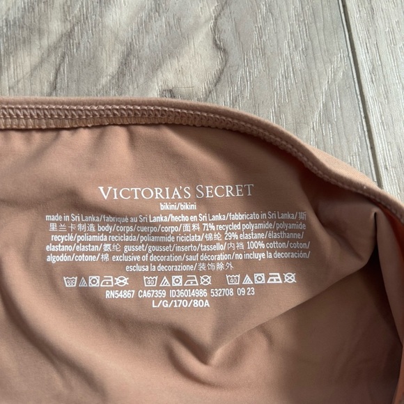 Victoria’s Secret Gold V hardware bikini panty - Picture 4 of 4